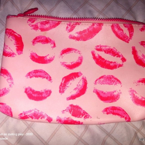 ipsy Handbags - Ipsy Bag